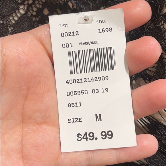 Dress - Picture 3 of 3